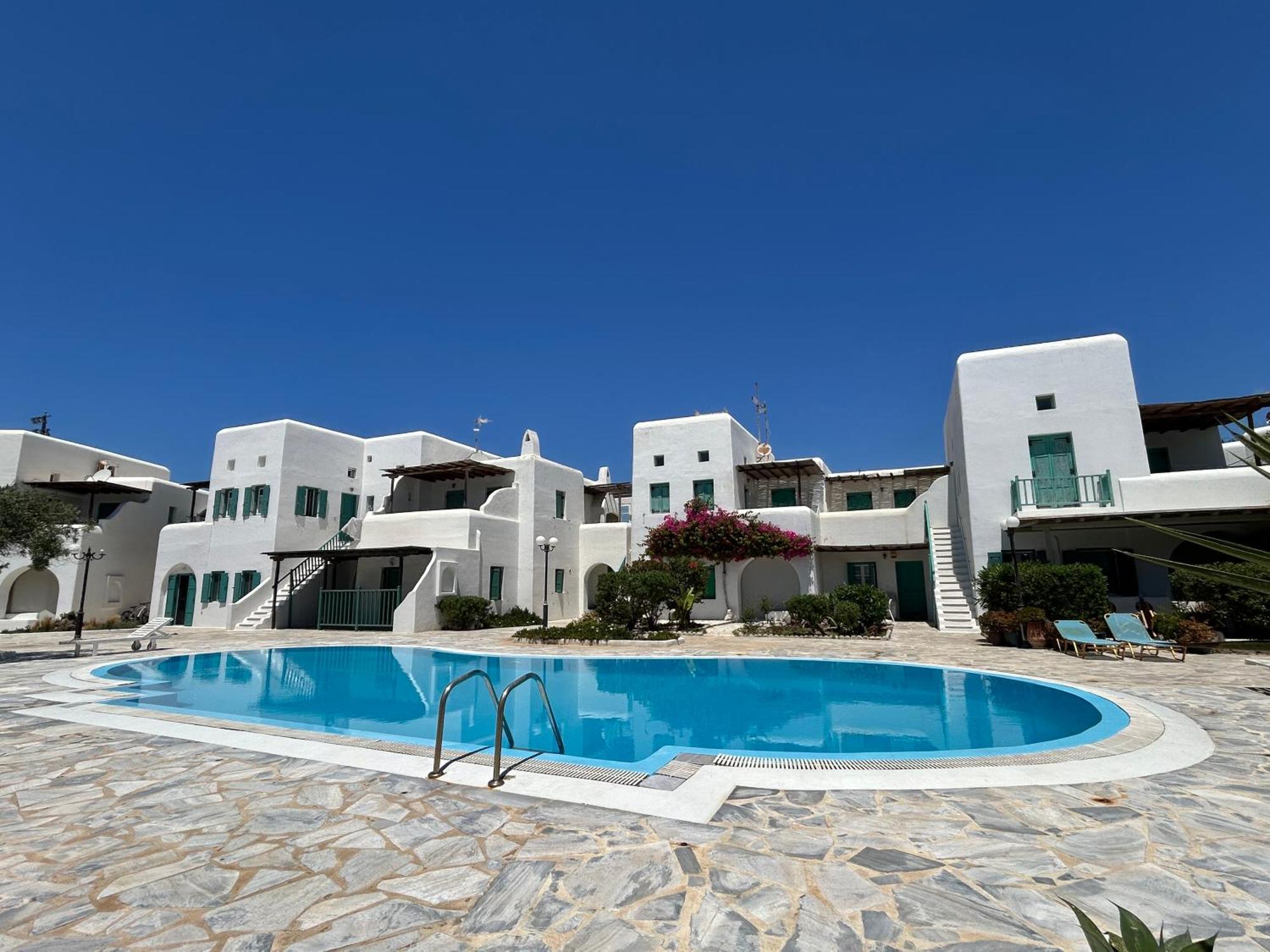 Вілла Luxury House With Swimming Pool In Орнос Екстер'єр фото